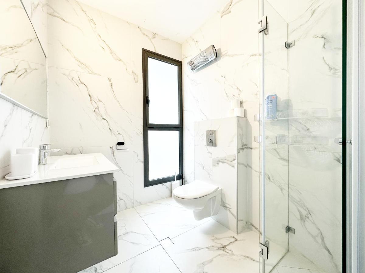 Mini Penthouse Near The Beach Νετάνια Εξωτερικό φωτογραφία