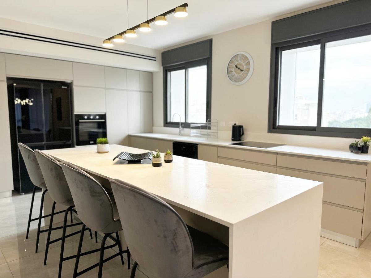 Mini Penthouse Near The Beach Νετάνια Εξωτερικό φωτογραφία
