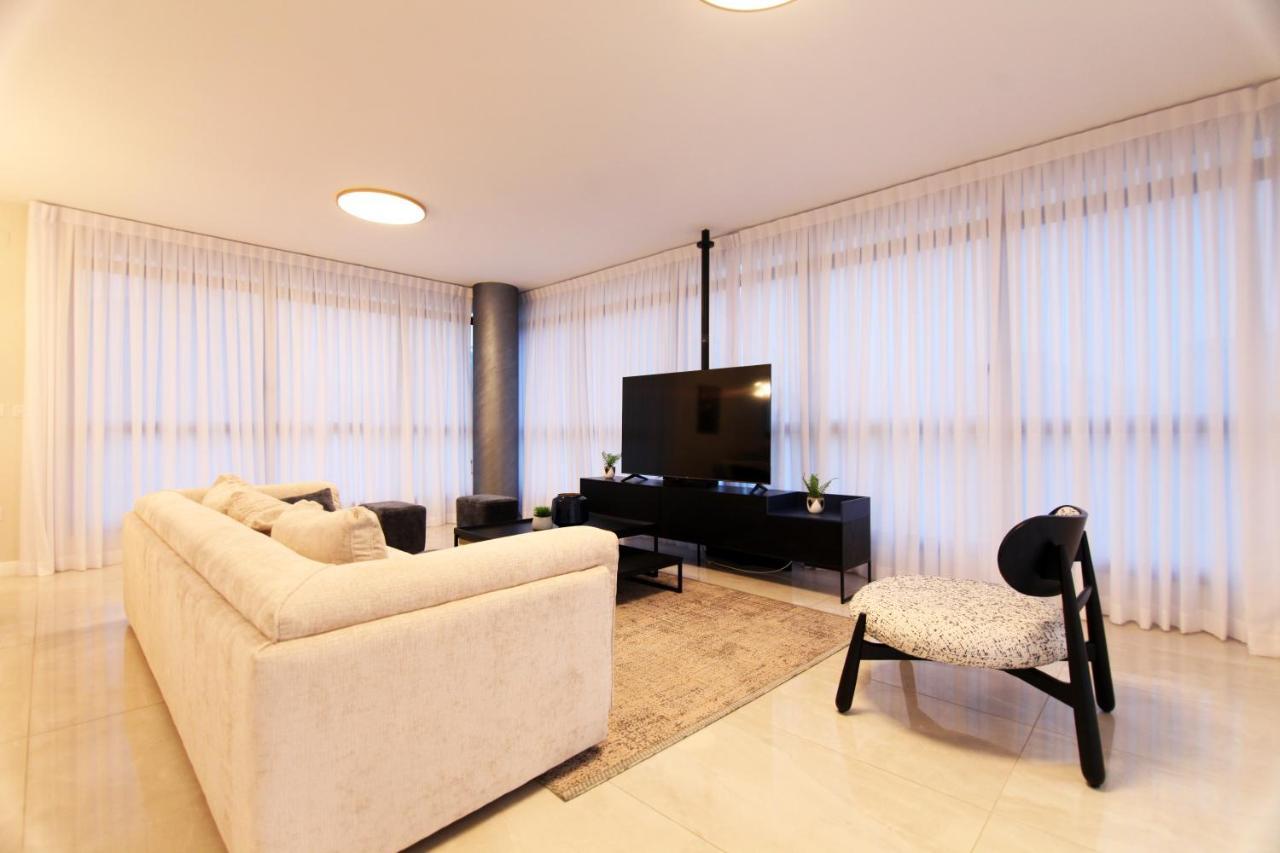 Mini Penthouse Near The Beach Νετάνια Εξωτερικό φωτογραφία