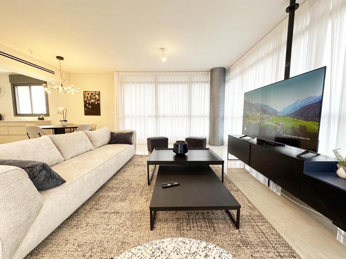 Mini Penthouse Near The Beach Νετάνια Εξωτερικό φωτογραφία