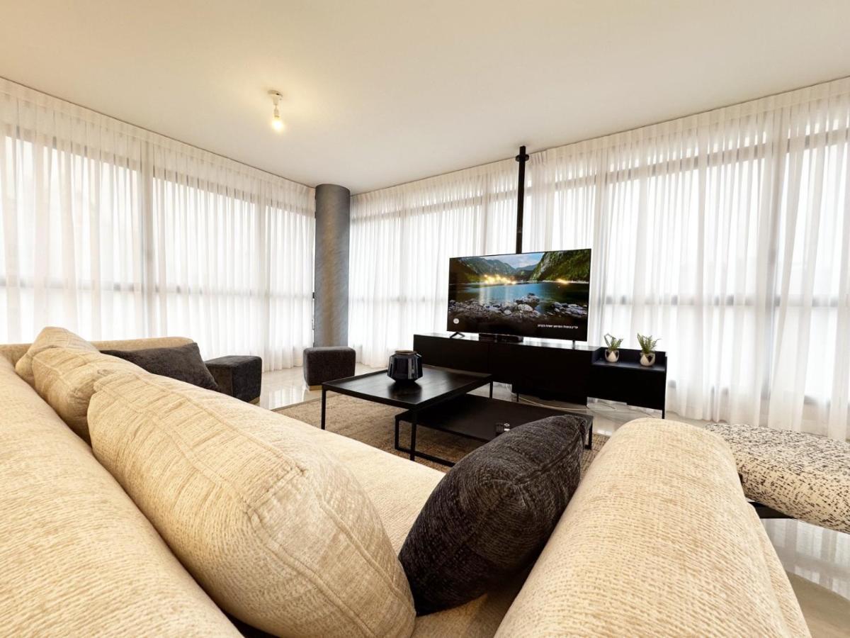 Mini Penthouse Near The Beach Νετάνια Εξωτερικό φωτογραφία