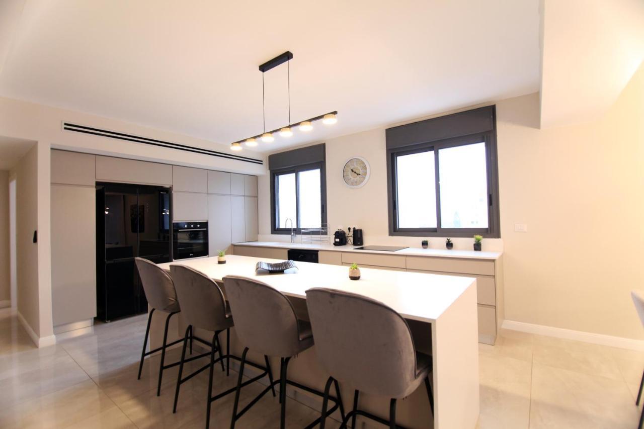 Mini Penthouse Near The Beach Νετάνια Εξωτερικό φωτογραφία
